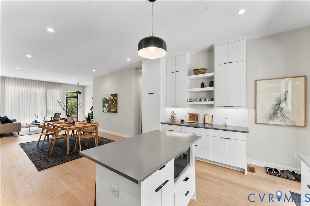 Richmond, Virginia 23220, United States, 3 Bedrooms Bedrooms, ,3 BathroomsBathrooms,Residential,Active,230622