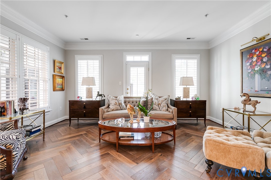 1213 Tilbury Lane