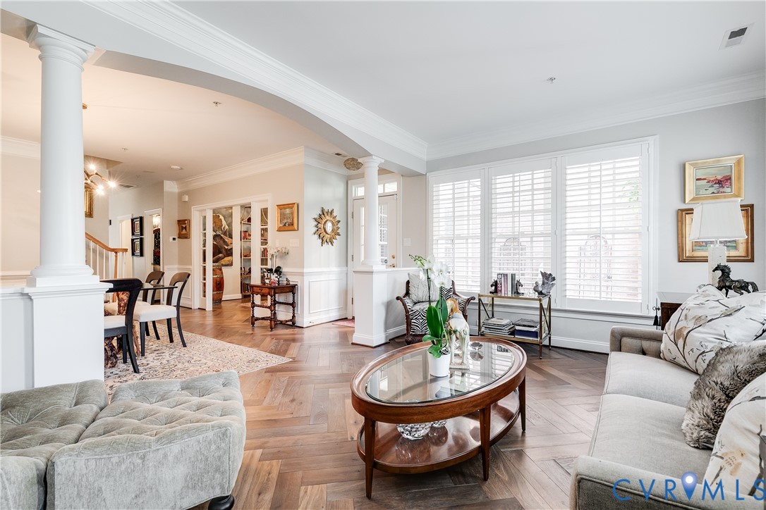 1213 Tilbury Lane
