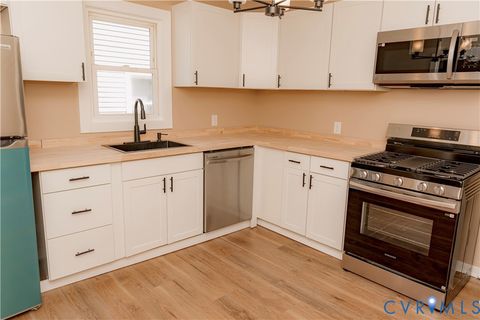 Tiny photo for 424 Elm Street, Petersburg, VA 23803 (MLS # 2618908)