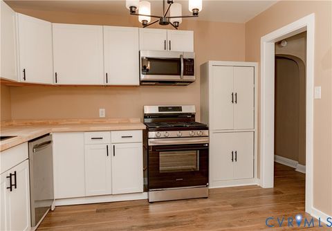 Tiny photo for 424 Elm Street, Petersburg, VA 23803 (MLS # 2618908)
