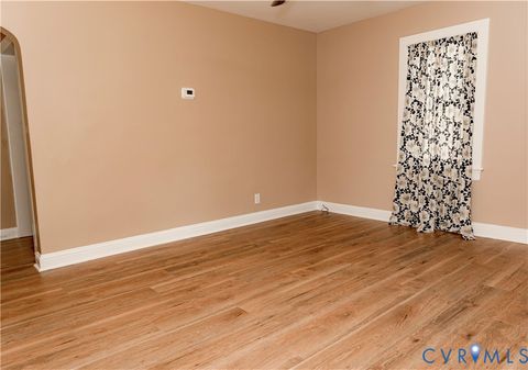 Tiny photo for 424 Elm Street, Petersburg, VA 23803 (MLS # 2618908)