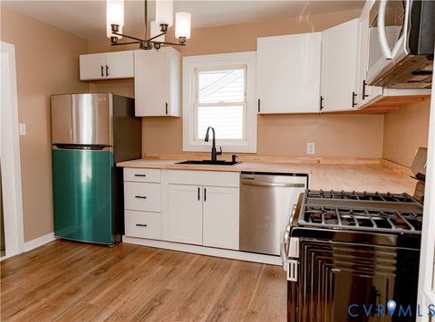 Tiny photo for 424 Elm Street, Petersburg, VA 23803 (MLS # 2618908)