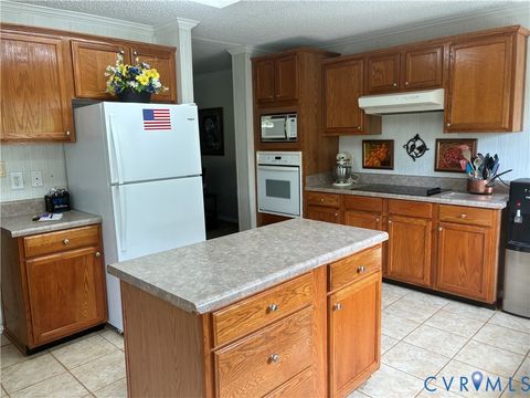 Tiny photo for 798 Newton Road, Buffalo Junction, VA 24529 (MLS # 2529371)