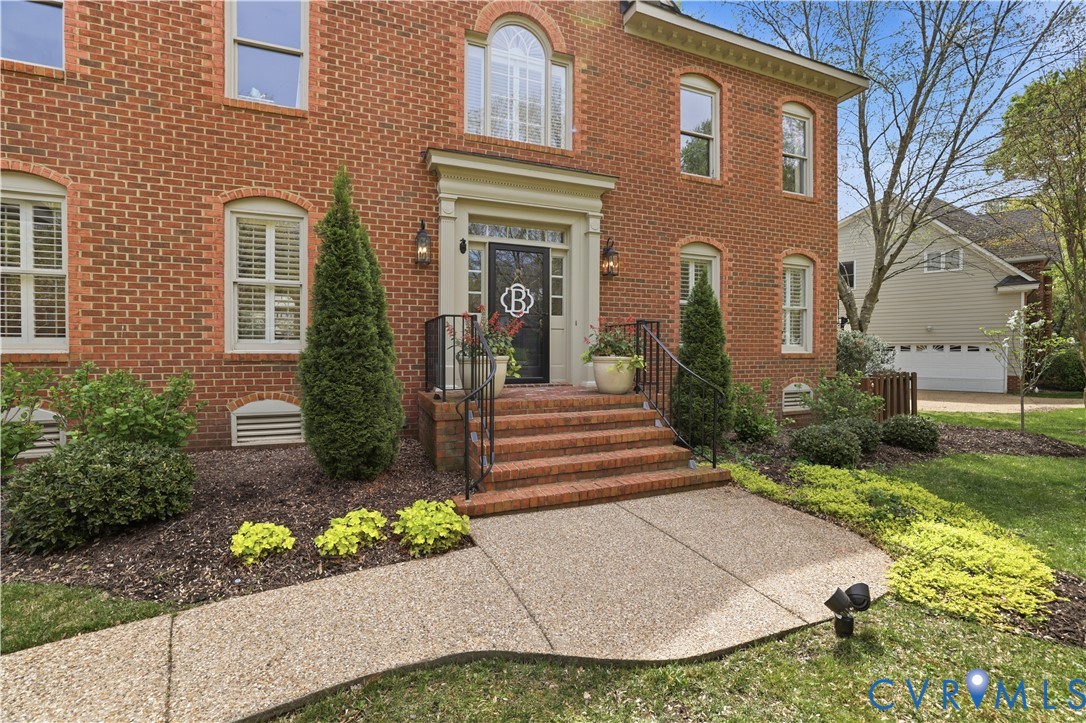 3817 Thamesford Way