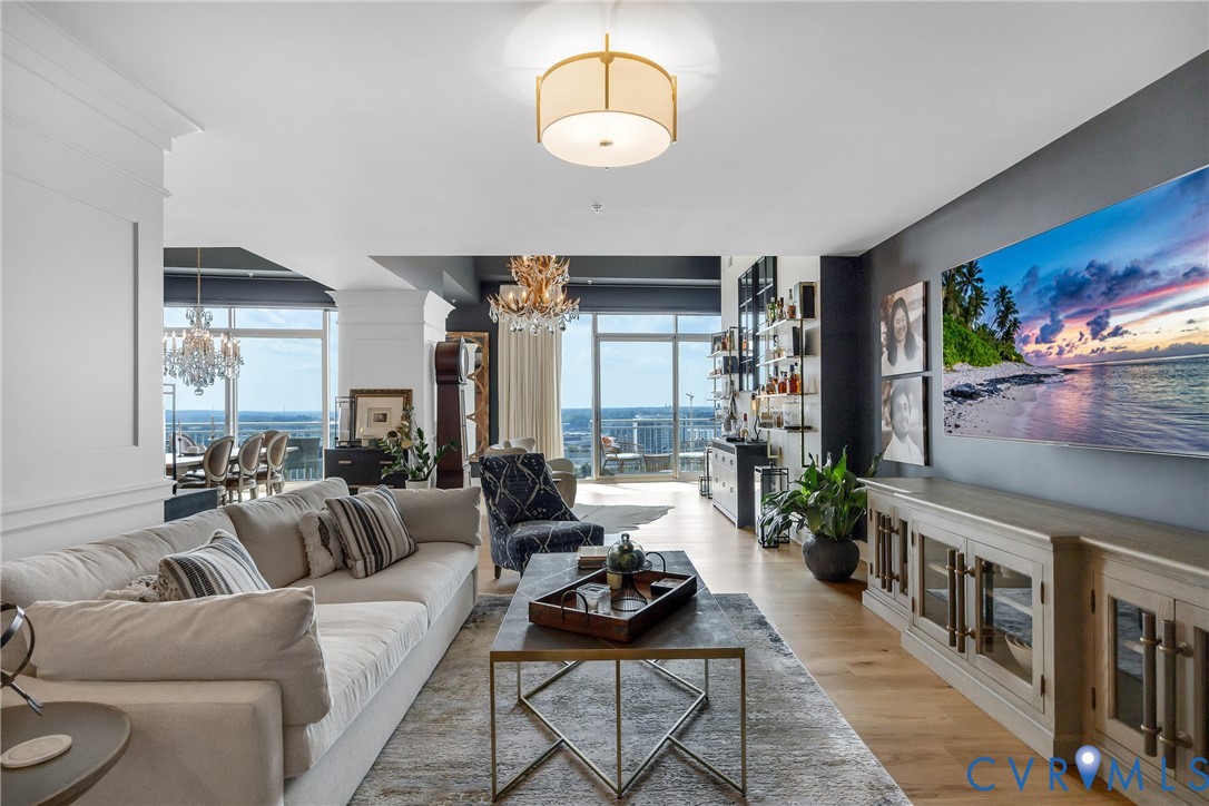 301 Virginia Street U1808