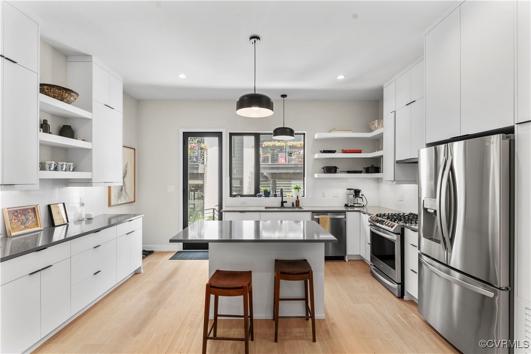 Richmond, Virginia 23220, United States, 3 Bedrooms Bedrooms, ,3 BathroomsBathrooms,Residential,Active,177842