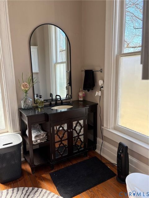 Tiny photo for 410 W Washington Street, Petersburg, VA 23803 (MLS # 2605570)