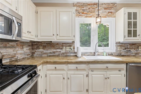 Tiny photo for 9803 Gates Bluff Drive, Chesterfield, VA 23832 (MLS # 2611949)