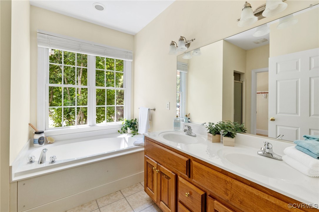 Powhatan, Virginia 23139, United States, 3 Bedrooms Bedrooms, ,3 BathroomsBathrooms,Residential,Pending,161012