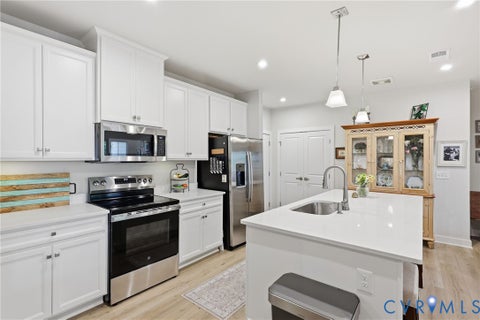 Tiny photo for 15801 Hallowell Ridge #304, Moseley, VA 23120 (MLS # 2626653)