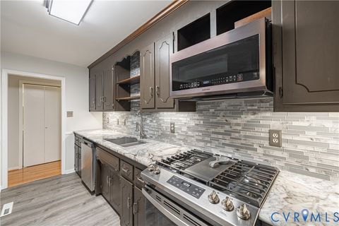 Tiny photo for 112 Sherwood Drive, Colonial Heights, VA 23834 (MLS # 2530195)