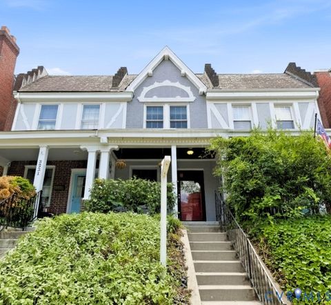 Tiny photo for 3223 Hanover Avenue, Richmond, VA 23221 (MLS # 2613169)