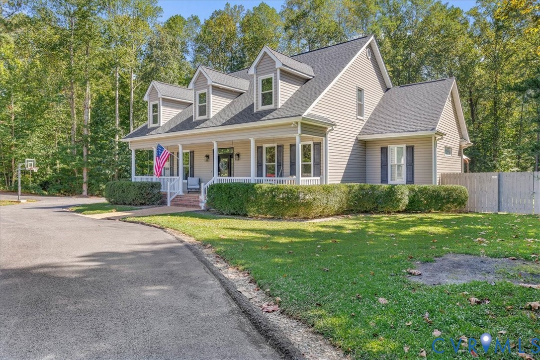 10281 Old Quarter Lane