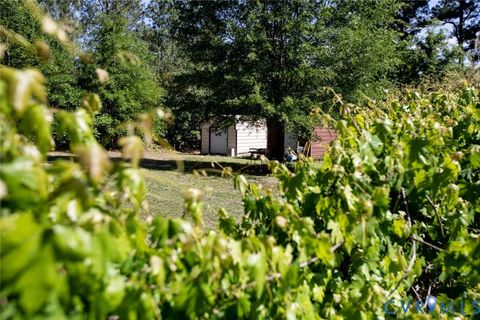 Tiny photo for 719 E 6th Avenue, Kenbridge, VA 23944 (MLS # 2612952)