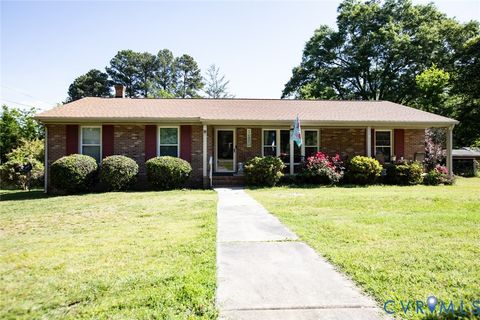 Photo of 719 E 6th Avenue, Kenbridge, VA 23944 (MLS # 2612952)