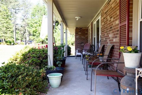 Tiny photo for 719 E 6th Avenue, Kenbridge, VA 23944 (MLS # 2612952)