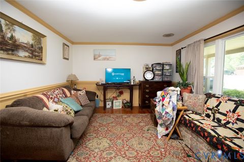 Tiny photo for 719 E 6th Avenue, Kenbridge, VA 23944 (MLS # 2612952)