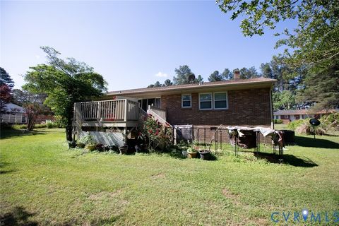 Tiny photo for 719 E 6th Avenue, Kenbridge, VA 23944 (MLS # 2612952)