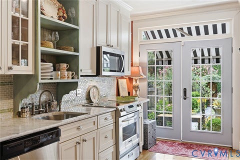 Tiny photo for 3125 Monument Avenue, Richmond, VA 23221 (MLS # 2621161)
