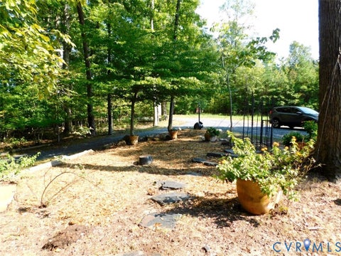 Tiny photo for 201 Deer Run RUN, Farmville, VA 23901 (MLS # 2626546)
