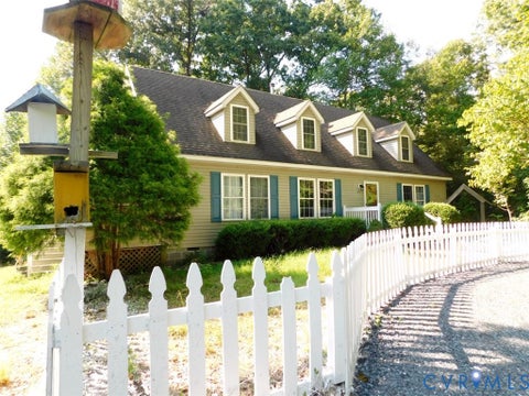 Tiny photo for 201 Deer Run RUN, Farmville, VA 23901 (MLS # 2626546)