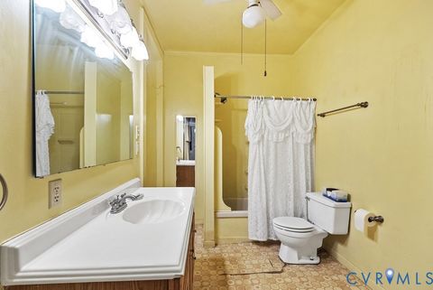 Tiny photo for 304 W Sycamore Street, Chase City, VA 23924 (MLS # 2605718)