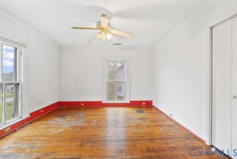 Tiny photo for 304 W Sycamore Street, Chase City, VA 23924 (MLS # 2605718)