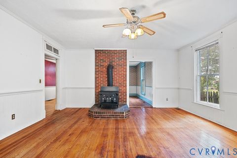 Tiny photo for 304 W Sycamore Street, Chase City, VA 23924 (MLS # 2605718)