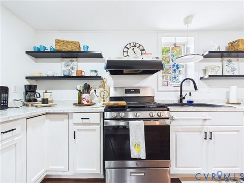 Tiny photo for 10015 Kings Highway Hwy, Drakes Branch, VA 23927 (MLS # 2611103)
