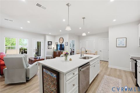 Tiny photo for 15801 Hallowell Ridge #304, Moseley, VA 23120 (MLS # 2620289)