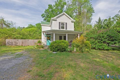 Photo of 17033 N Telegraph Road, Doswell, VA 23047 (MLS # 2608676)