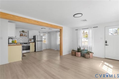 Tiny photo for 401 Hunt Avenue, Richmond, VA 23222 (MLS # 2522888)