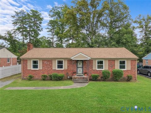 Photo of 609 W Crieff Road, Richmond, VA 23225 (MLS # 2618690)