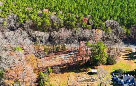 Tiny photo for 15357 Washington Highway, Doswell, VA 23047 (MLS # 2532334)