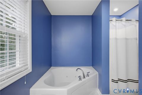 Tiny photo for 10009 Holly Road, Mechanicsville, VA 23116 (MLS # 2618917)
