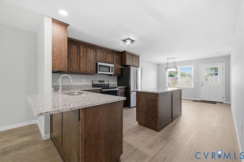 Tiny photo for 417 N 7th Avenue, Hopewell, VA 23860 (MLS # 2617427)