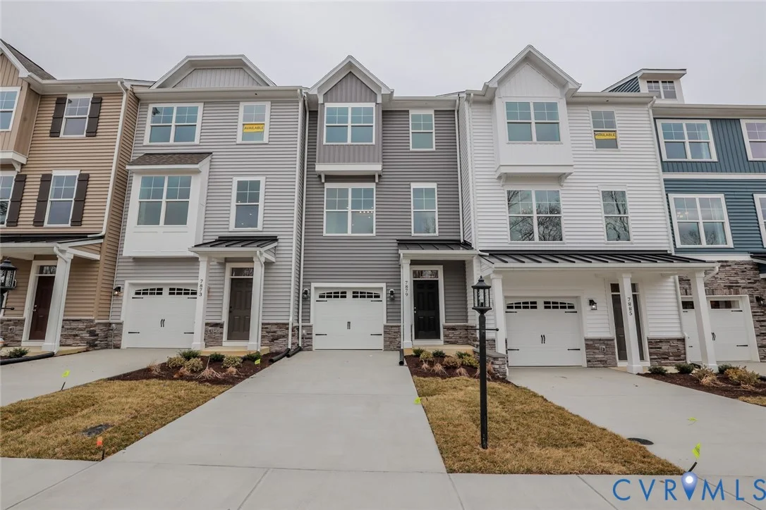 6567 Topsail Point