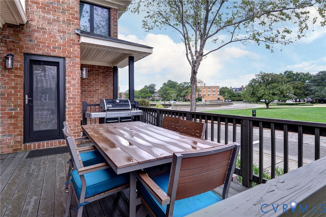 Norfolk, Virginia 23510, United States, 4 Bedrooms Bedrooms, ,4 BathroomsBathrooms,Residential,Pending,223225