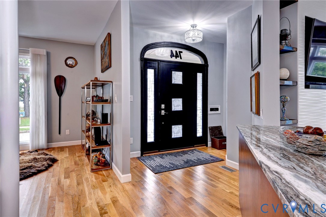 Norfolk, Virginia 23510, United States, 4 Bedrooms Bedrooms, ,4 BathroomsBathrooms,Residential,Pending,223225