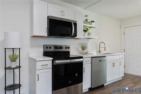 Tiny photo for 4 S Auburn Avenue, Richmond, VA 23221 (MLS # 2609555)