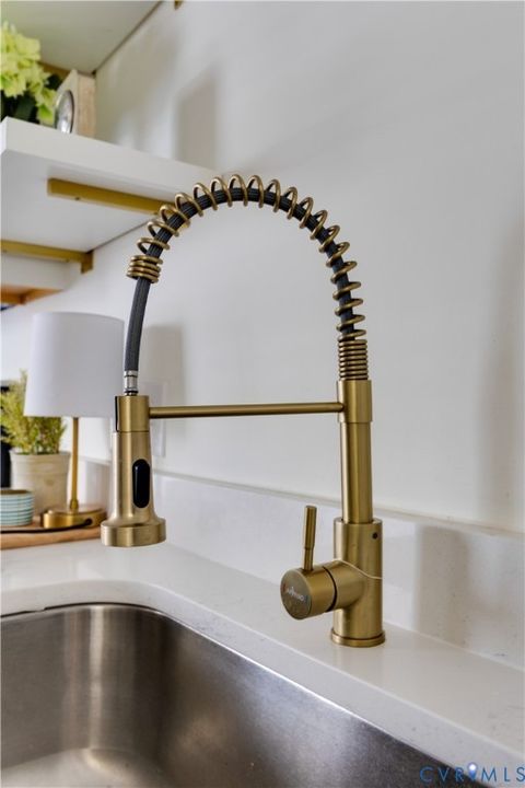 Tiny photo for 4 S Auburn Avenue, Richmond, VA 23221 (MLS # 2609555)