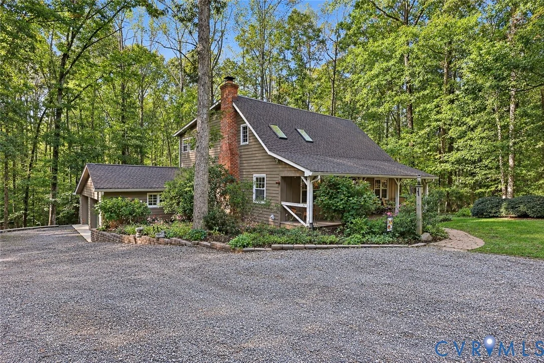 2401 Dorothea Lane