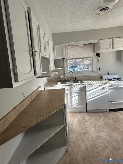 Tiny photo for 1607 W Cary Street, Richmond, VA 23220 (MLS # 2533660)