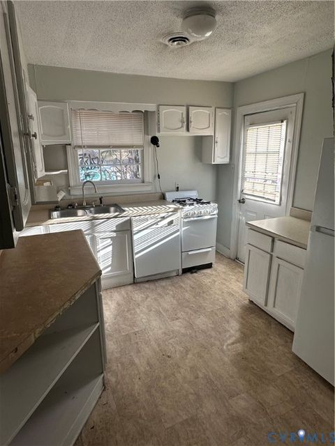 Tiny photo for 1607 W Cary Street, Richmond, VA 23220 (MLS # 2533660)