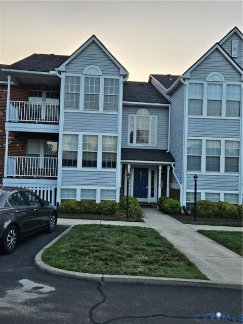 Photo of 10211 Wolfe Manor Court #711, Glen Allen, VA 23060 (MLS # 2618247)