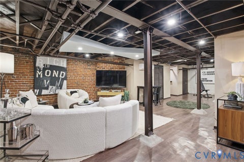 Tiny photo for 3330 W Franklin Street, Richmond, VA 23221 (MLS # 2610353)