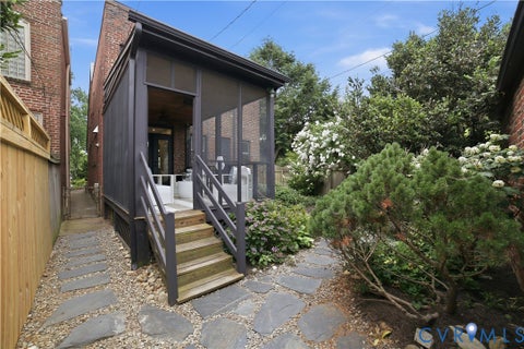 Tiny photo for 3330 W Franklin Street, Richmond, VA 23221 (MLS # 2610353)
