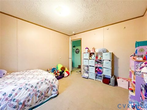 Tiny photo for 8220 New Grove Road, Victoria, VA 23974 (MLS # 2602071)