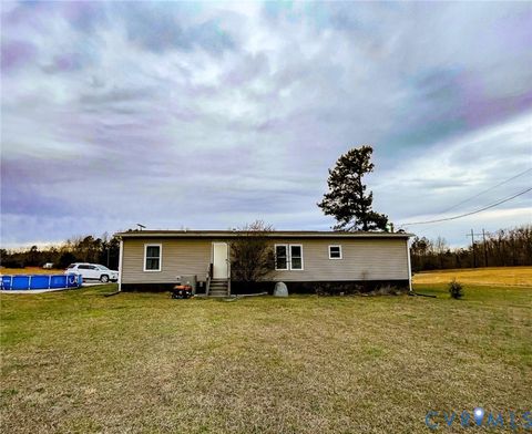 Tiny photo for 8220 New Grove Road, Victoria, VA 23974 (MLS # 2602071)